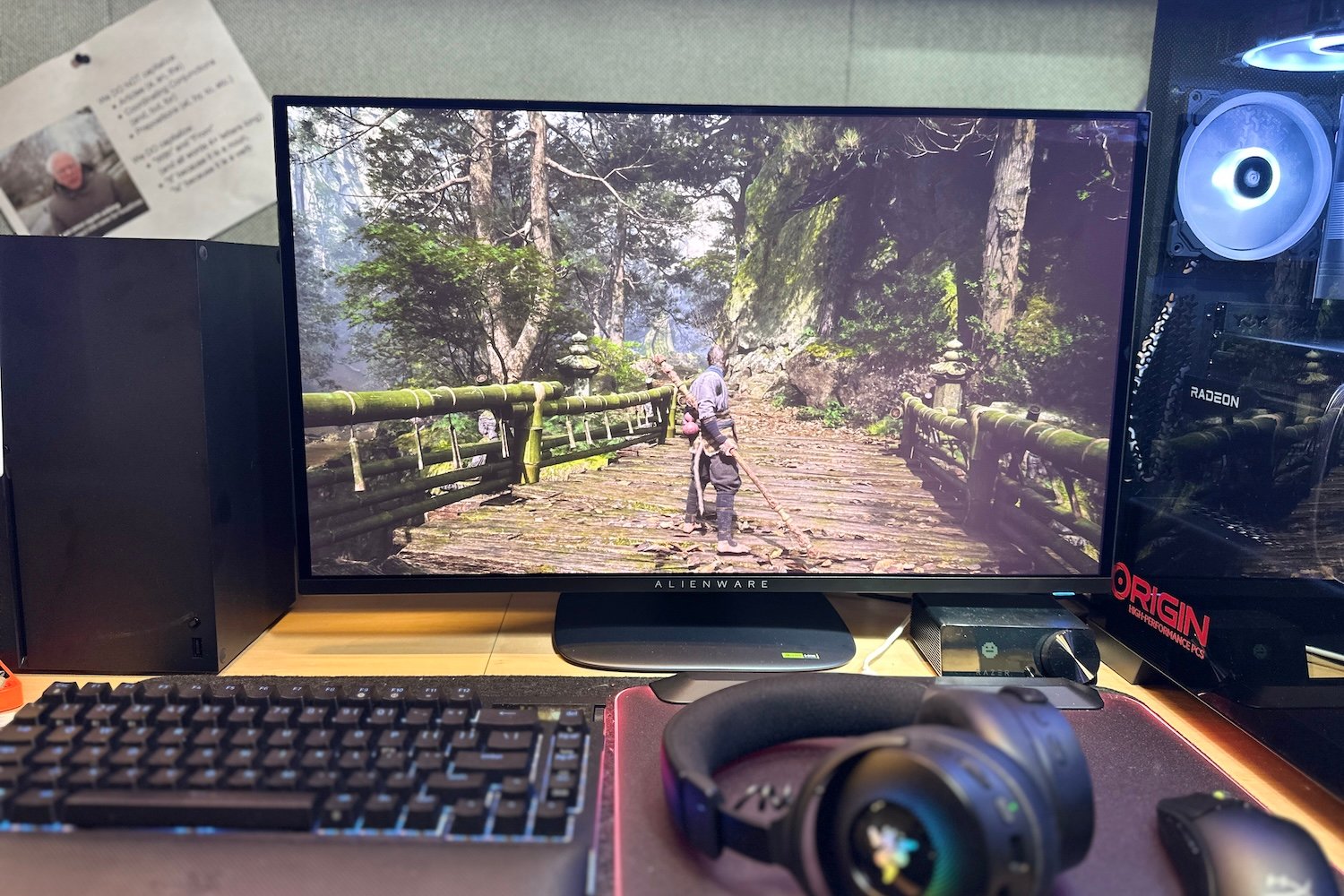 Alienware QD Oled Monitor showing Black Myth Wukong