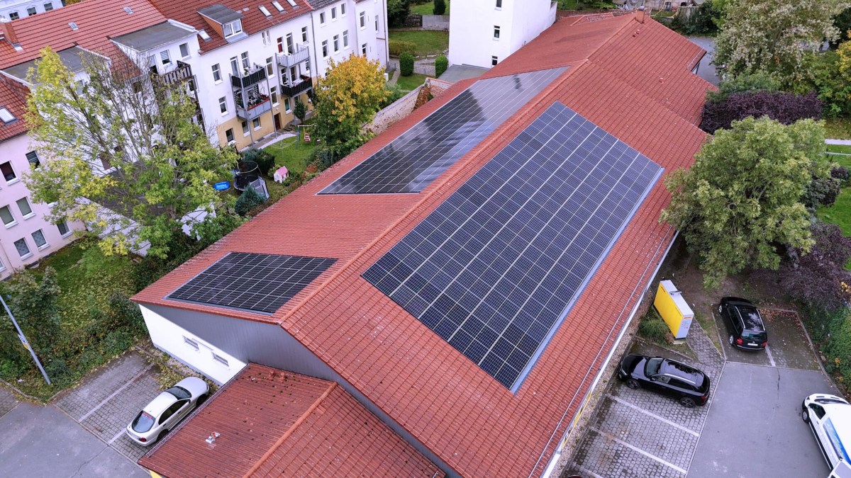 Reshape Energy - solar panels on a commercial building