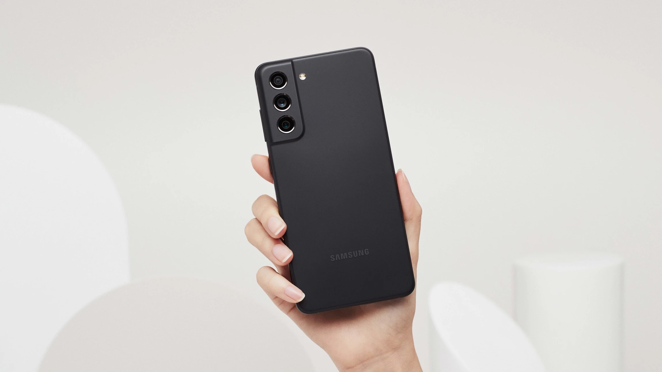 Samsung updates security for Fold 3, Flip 3 & S21 FE