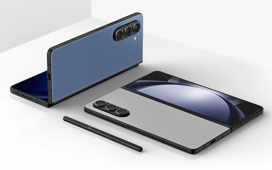 Samsung Intros 360-Degree Foldable Phone